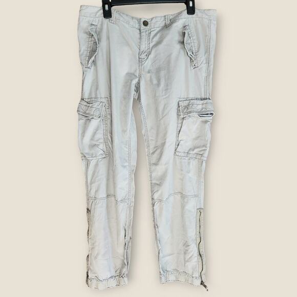 American Eagle Outfitters Pants Women's Sz 14 Cargo Light Weight Zipped Hems - Picture 1 of 10